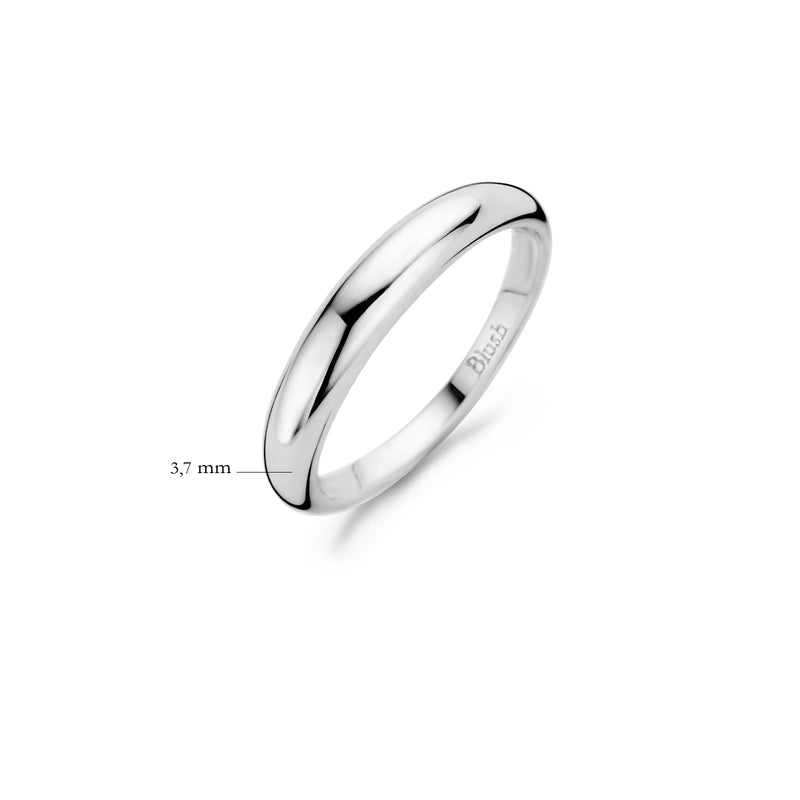 Dunne 14k witgouden ring van 3,7 mm breedte met gladde, gepolijste afwerking.