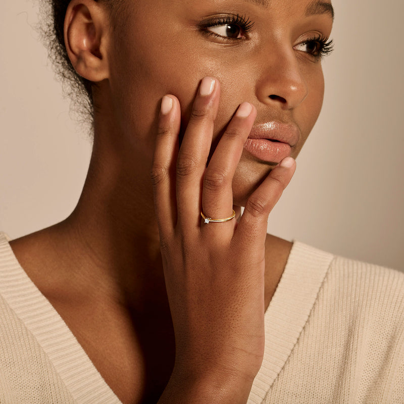 Bicolor gouden ring 14k geel en wit goud met solitaire diamant, maat 54.