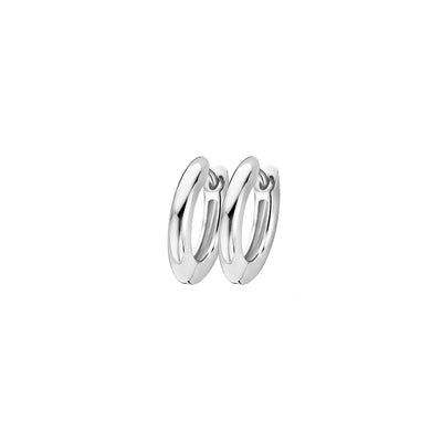Oorringen van 14k wit goud met een glanzende, gladde afwerking.