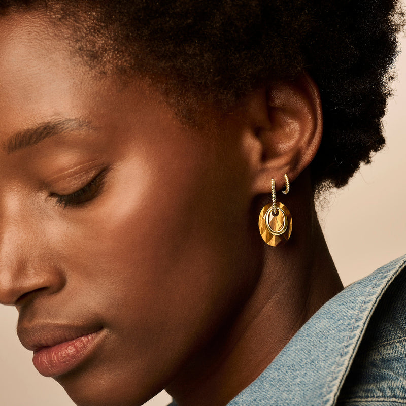 Breloques d'oreilles avec Œ de tigre en or rose 14k, design circulaire avec crochet en or.