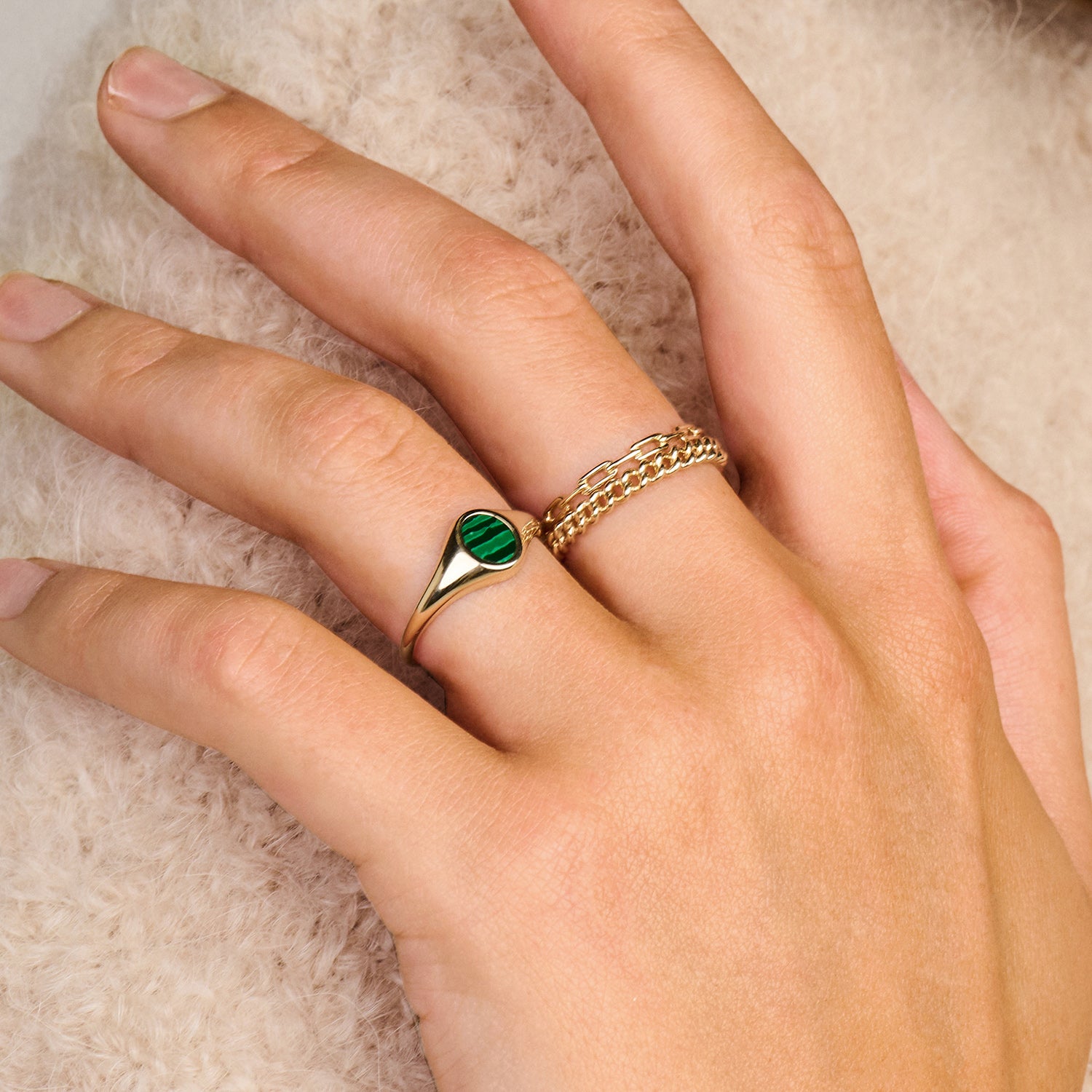 Ring met Schakelmotief 2mm 14k goud