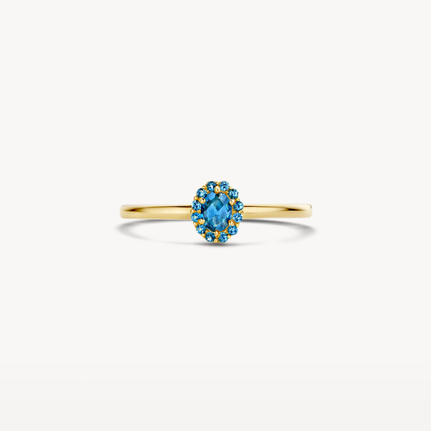 Ring met Blauwe Topas in Pavé zetting 14k goud