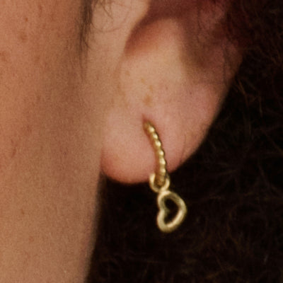 Charms d’oreilles cœur en or 14 carats