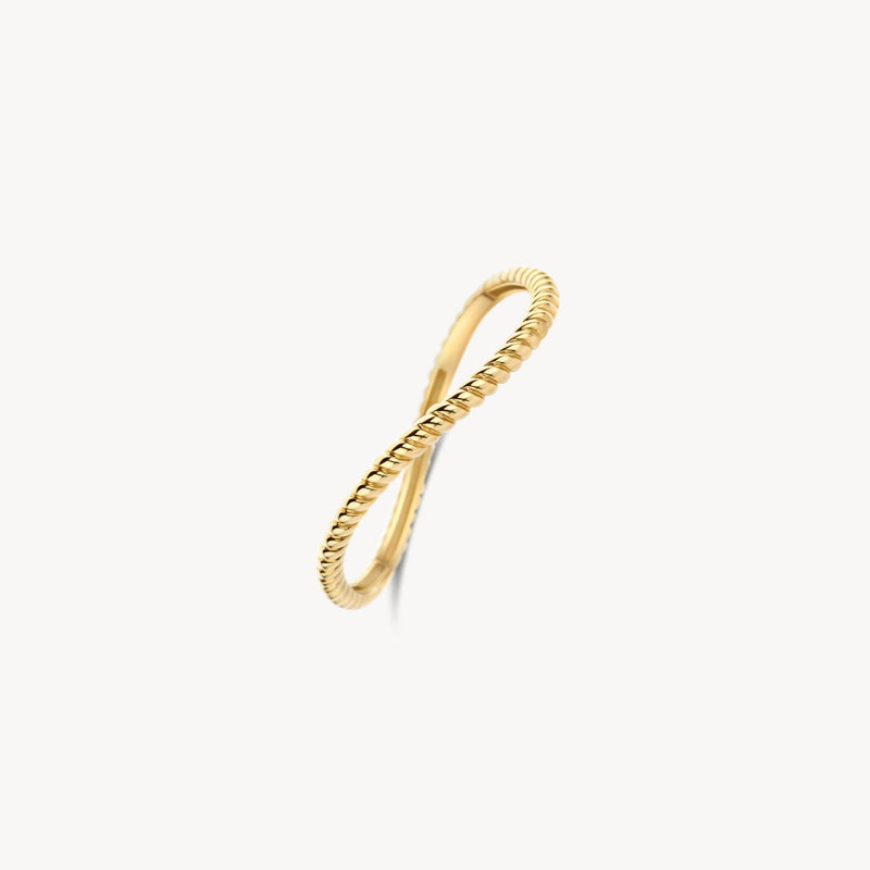 Bague empilable intemporelle en or jaune 14 carats, finition brillante.