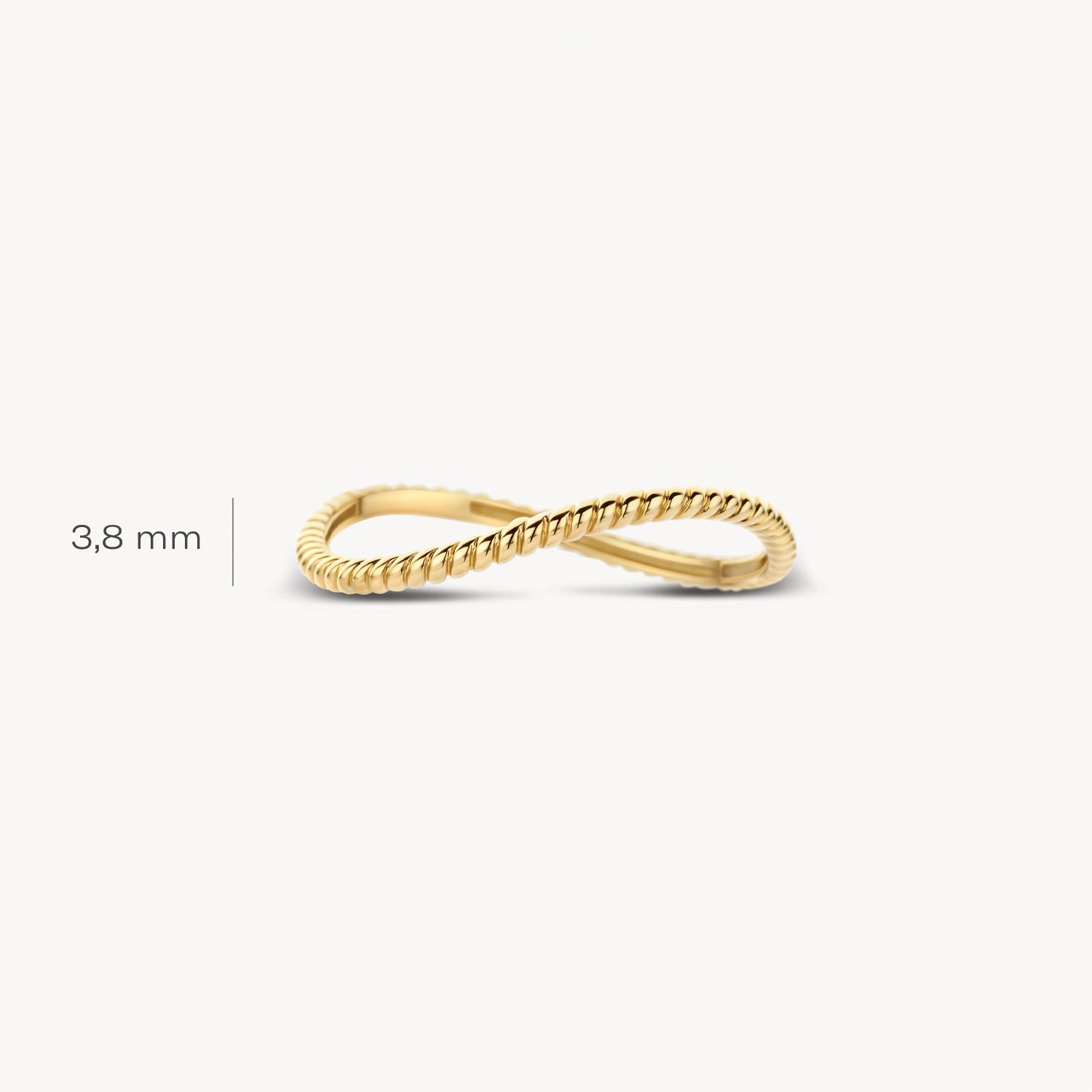 Bague empilable intemporelle en or jaune 14 carats, largeur du anneau : 1,3 mm.