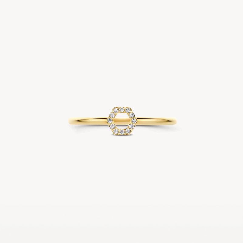 Bague en or jaune 14 carats avec des Zircone en pente, gros plan.
