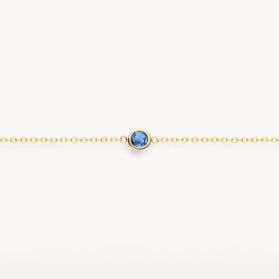 585er Gelbgold-Armband mit blauem London-Blue-Topas, Nahaufnahme.