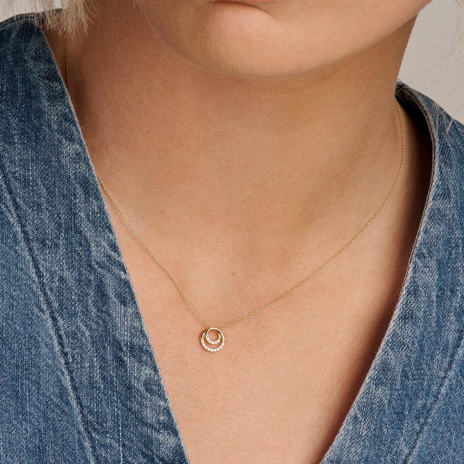 Ketting met dubbele ronde hanger met zirkonia 14k Goud