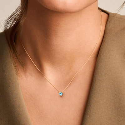 Collier pendentif topaze bleue en or 14 carats