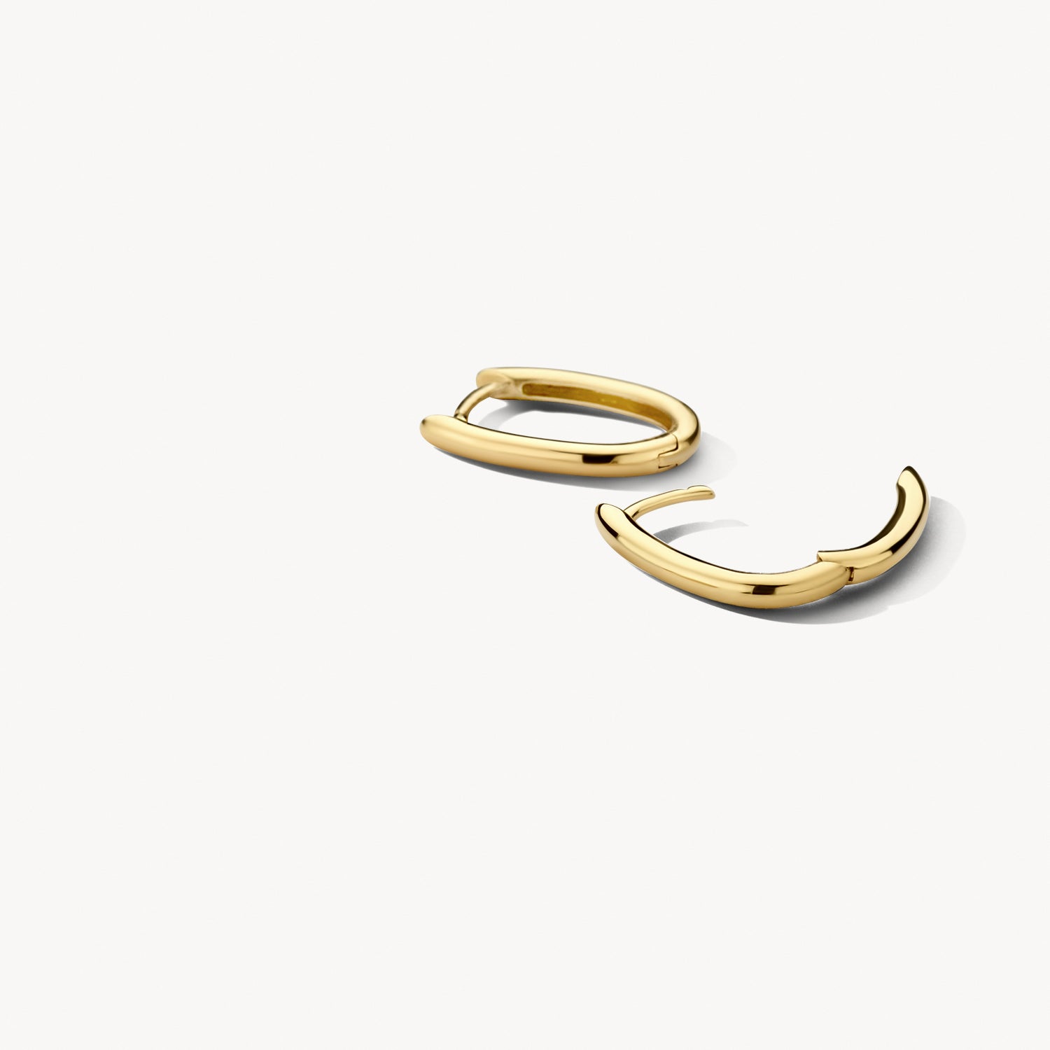 Oorringen ovaal 17 mm 14k goud