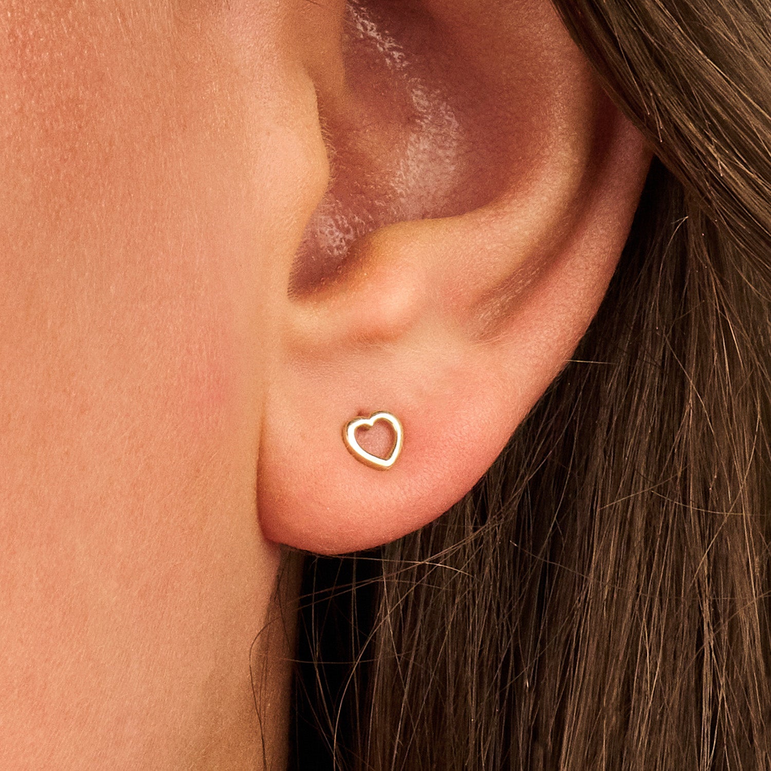 Oorbellen hartjes knopjes 4,8 mm 14k goud