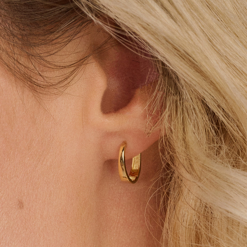 14ct Gold Smooth Design Drop Earrings