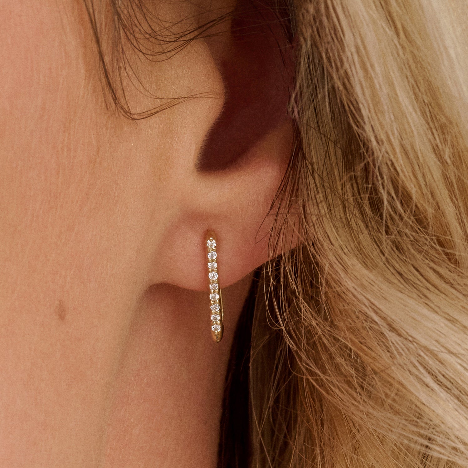 Oorringen rechthoekig ø 1.4 mm met zirkonia in 14k Goud