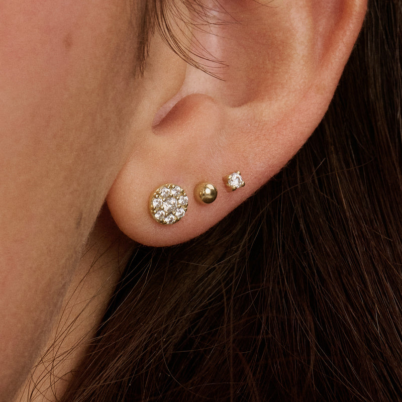 Puces d’oreilles rondes 3 mm en or jaune 14 carats