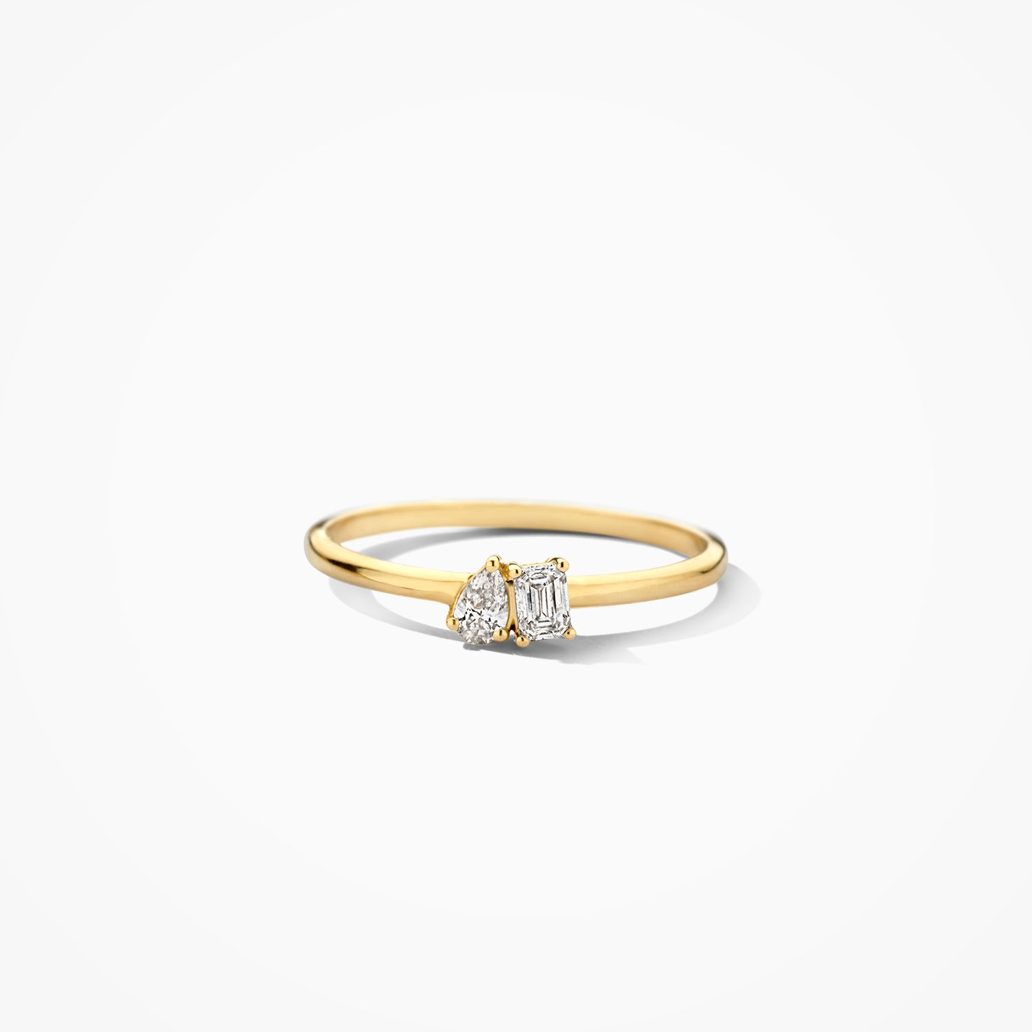 Ring Lab grown diamonds 2 verschillende vormen 14k goud