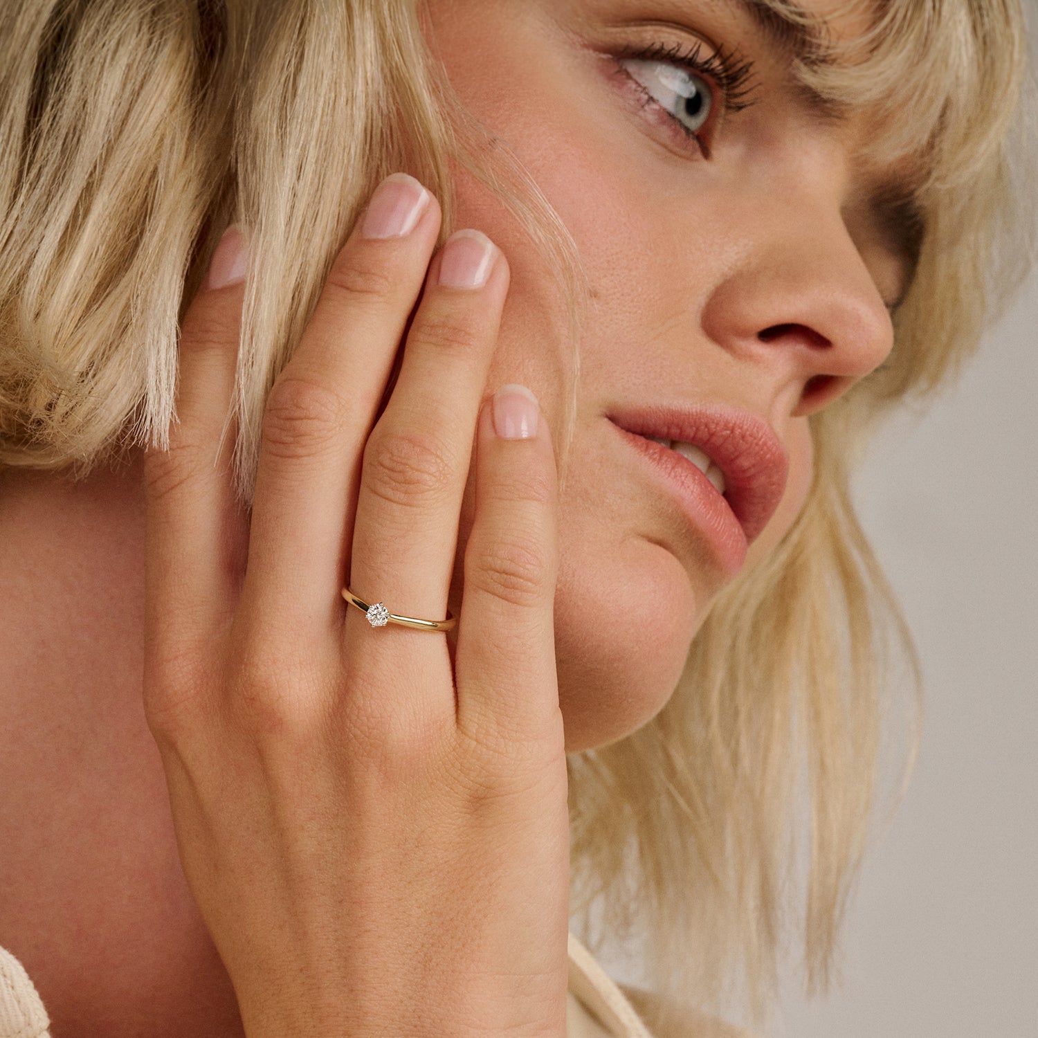 Ring met zeshoekige lab grown diamant 0.3ct 14k goud