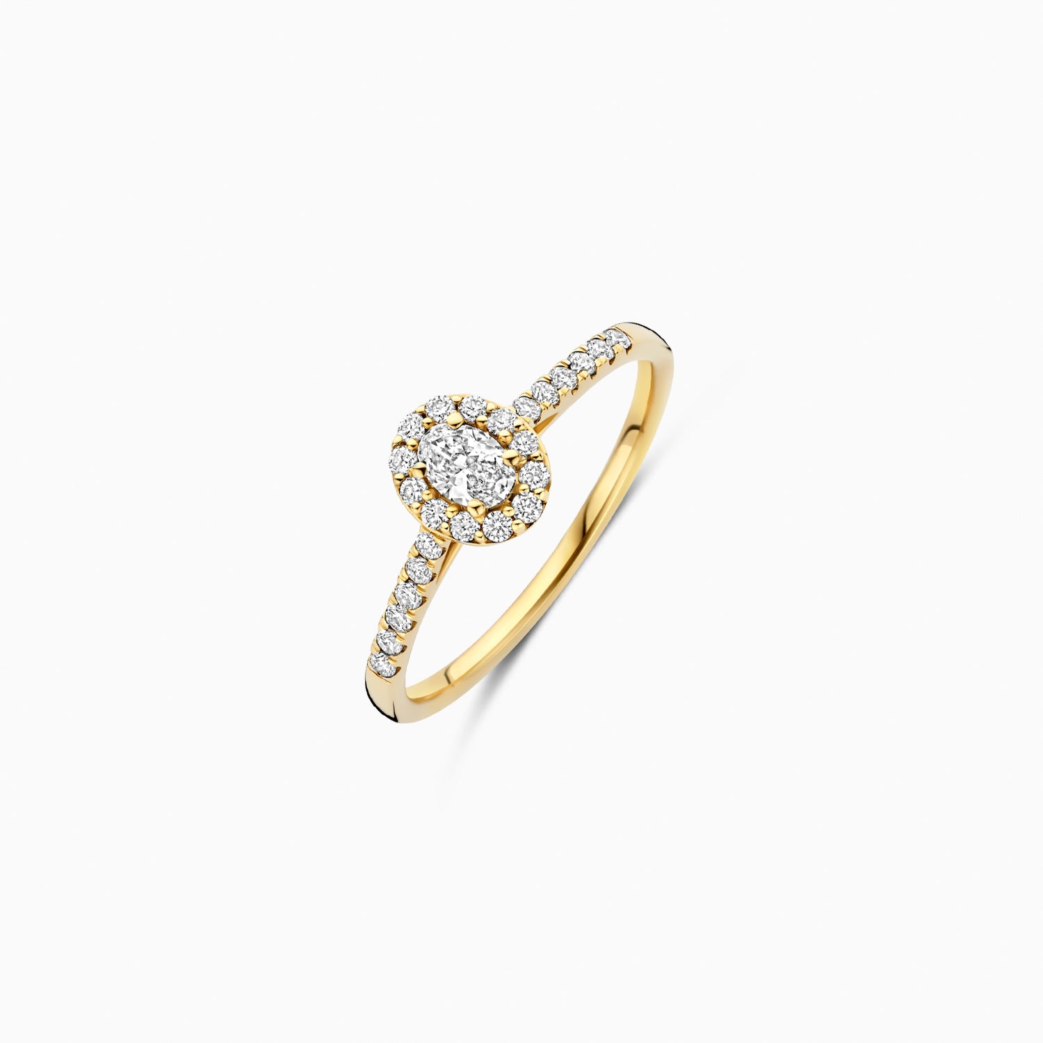 14k goud ring met ronde lab diamant en omliggende kleine diamanten.