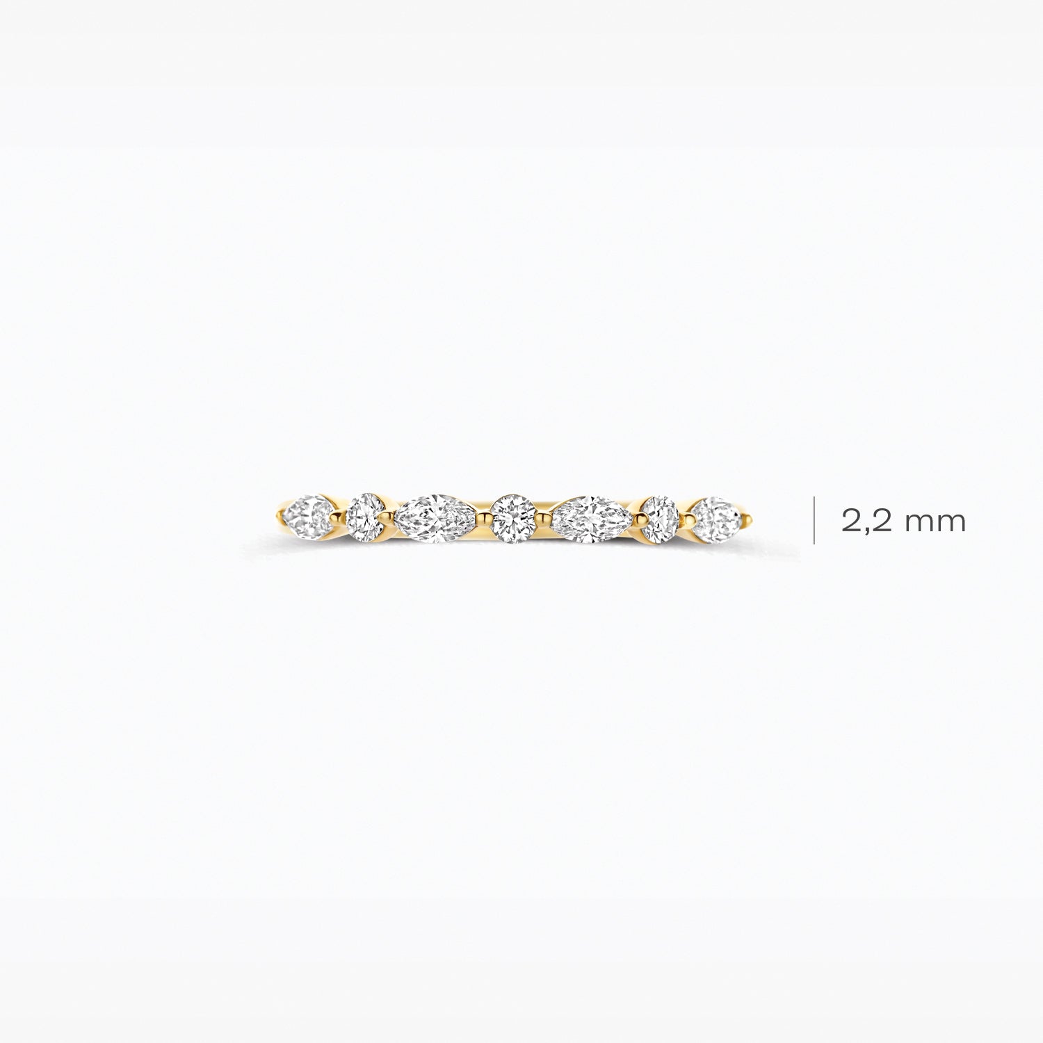 Lab Grown Diamond ring, 14ct yellow gold, 0.11 and 0.20 ct, VSi, Top Wesselton.