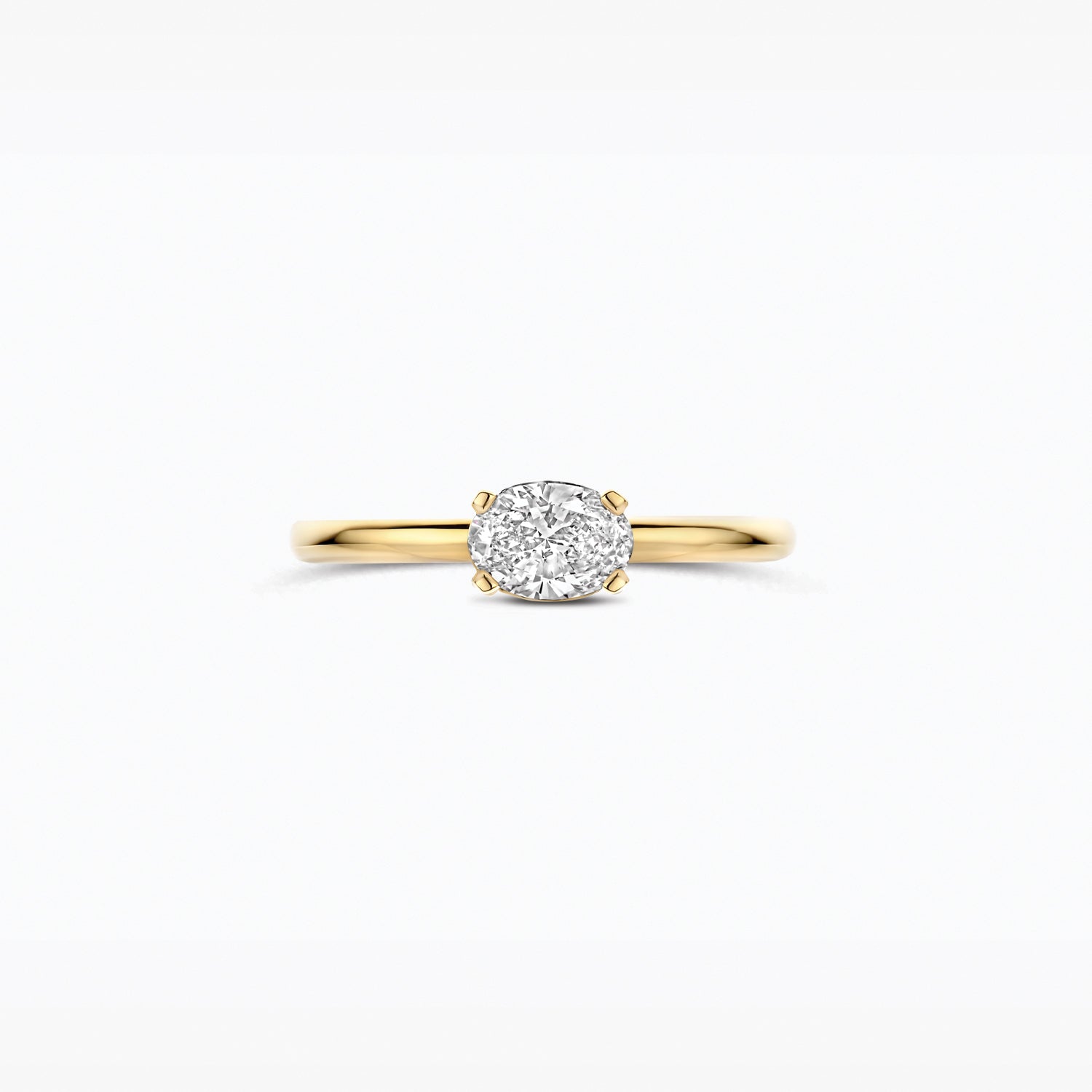 14ct yellow gold ring with an oval Lab Grown Diamond, side view.