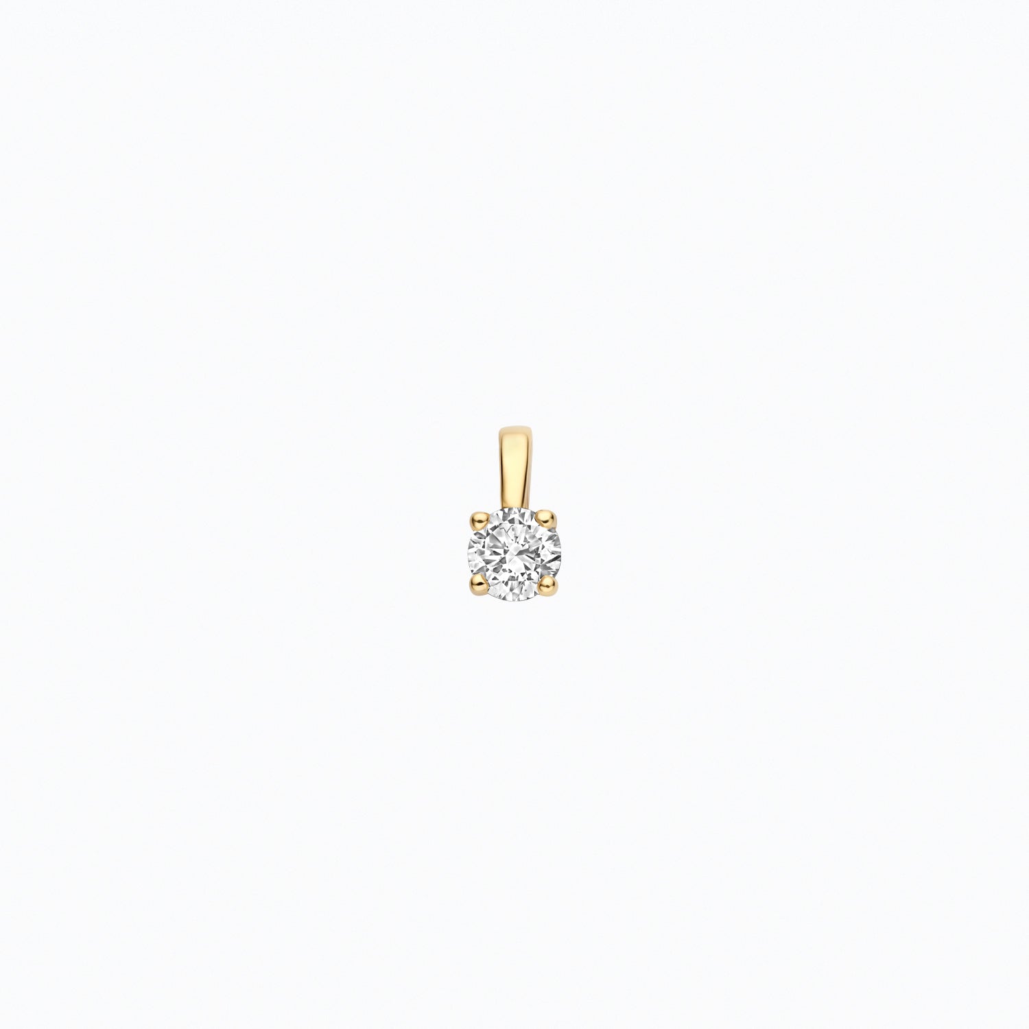 14ct yellow gold pendant with a round Lab Grown Diamond, front view.