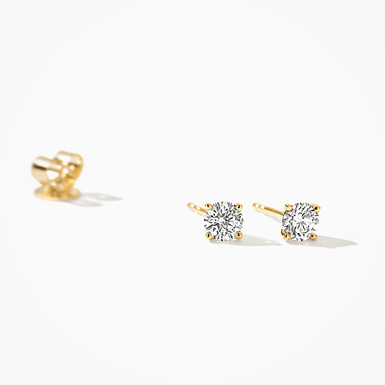 Oorknopjes lab grown diamant ⌀ 5.2 mm 14k goud