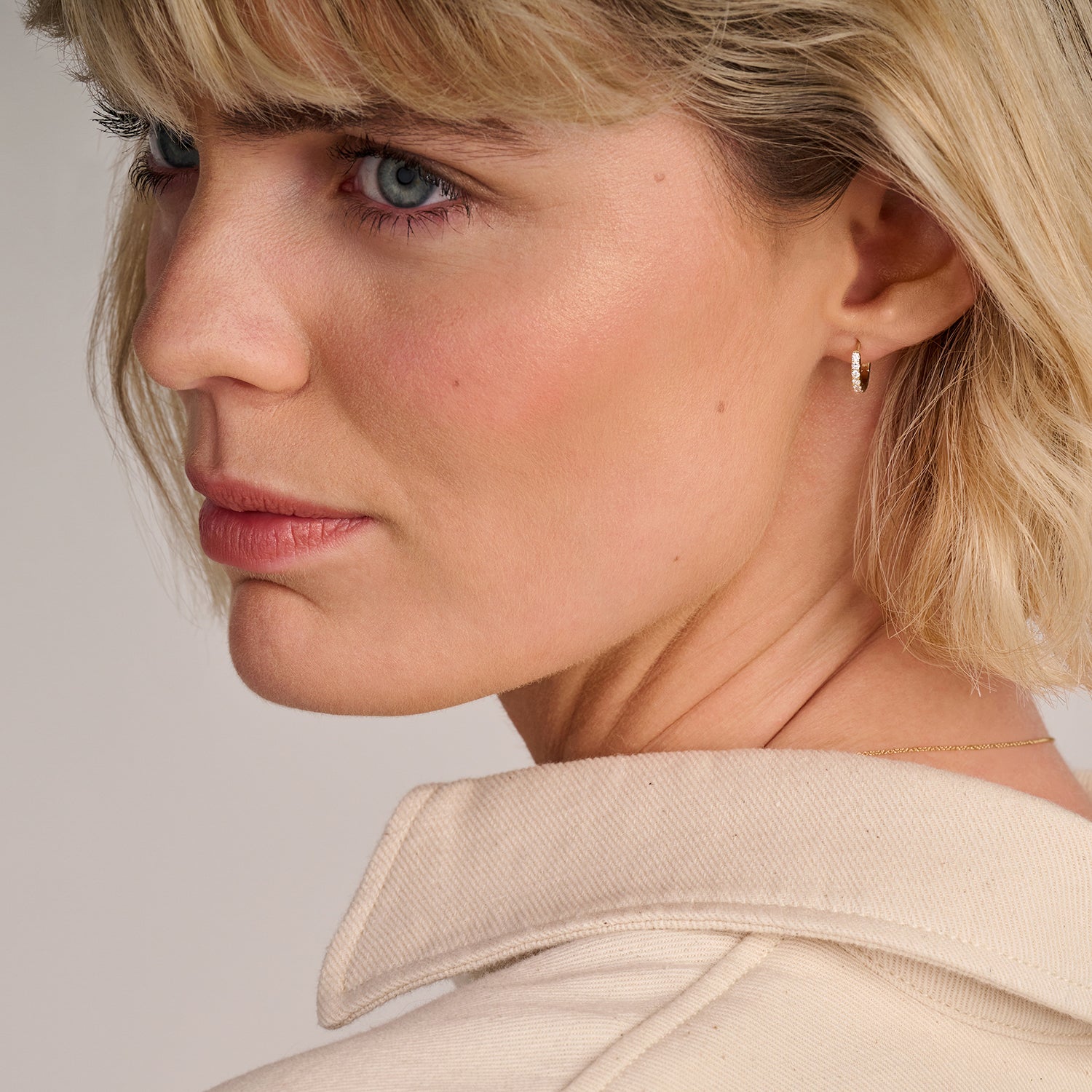 Creolen met lab grown diamonds 12.5 mm in 14k goud