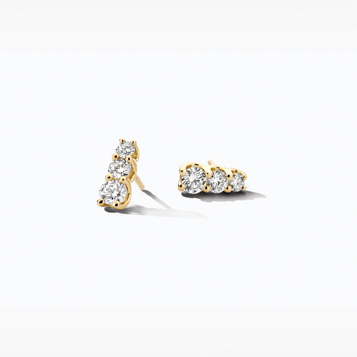 Oorknopjes met lab grown diamonds van klein naar groot 14k Goud