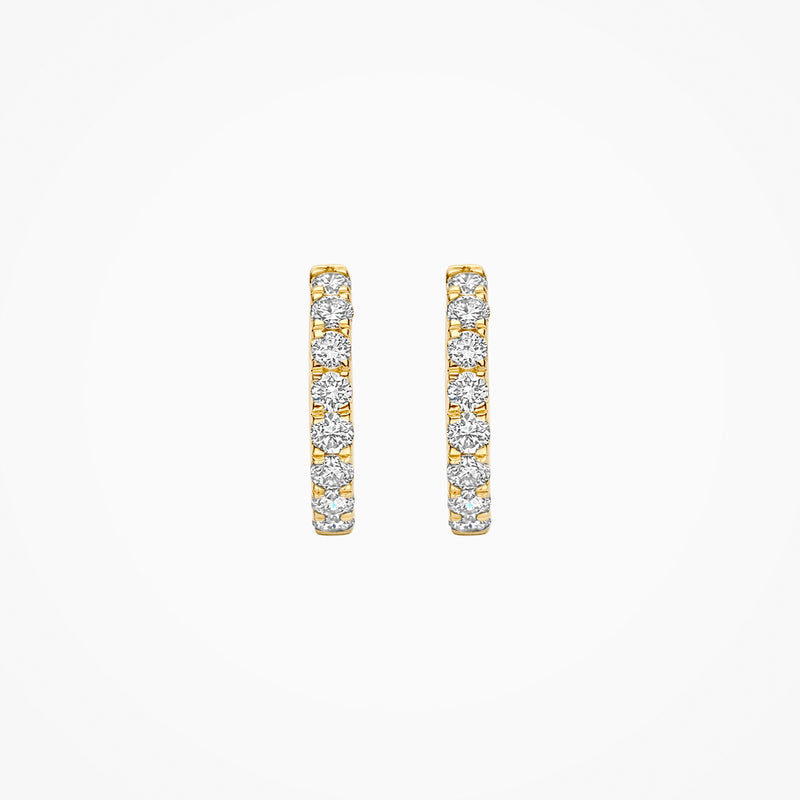 14k goud oorringen met rij briljante labdiamanten, smal en recht ontwerp.
